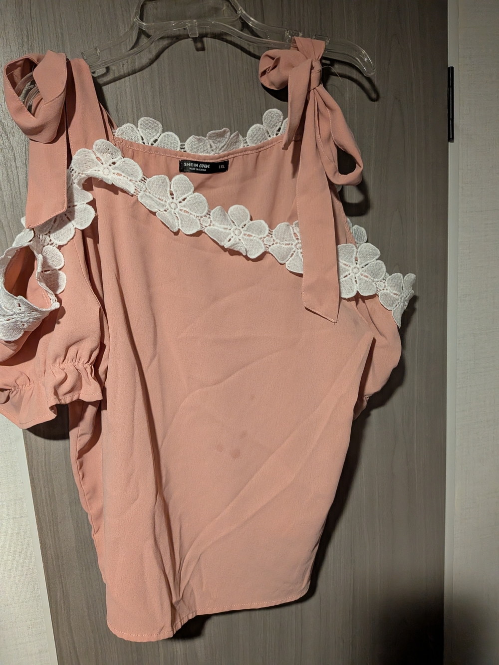 SHEIN Pink One-Shoulder Tie-Shoulder Top with White Lace Trim